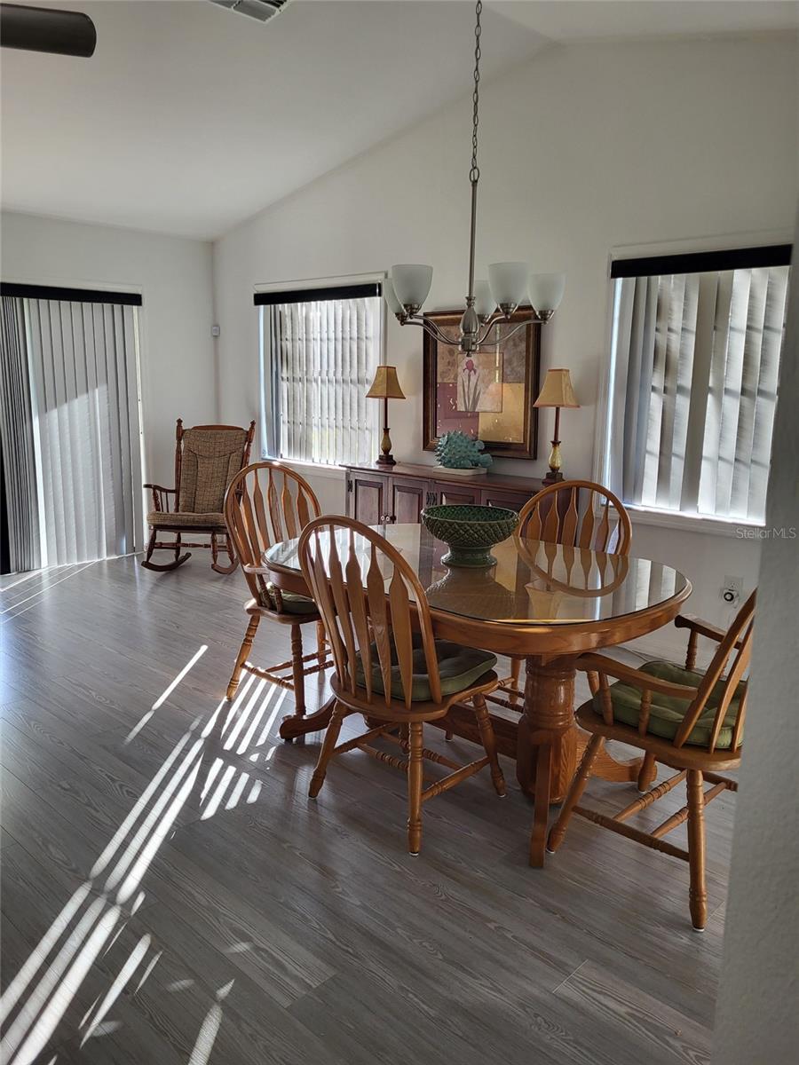 482 PENDLETON PL — photo 14