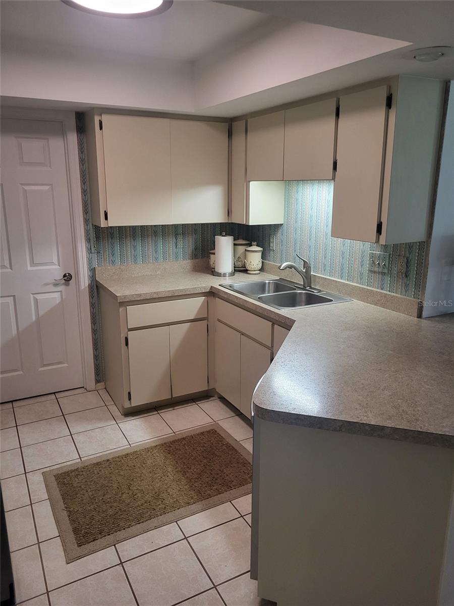 482 PENDLETON PL — photo 30