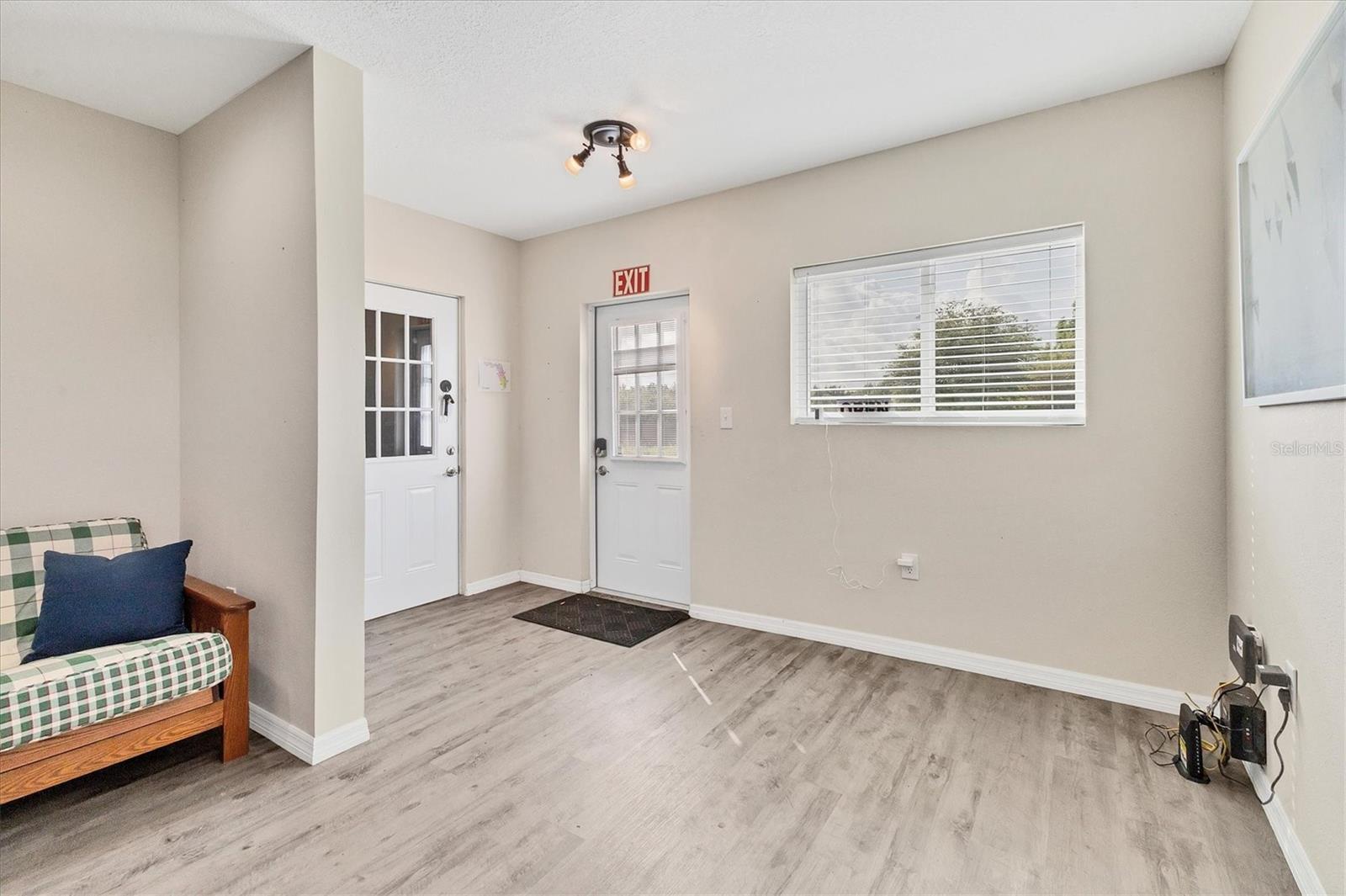 3035 LOGUE RD — photo 4
