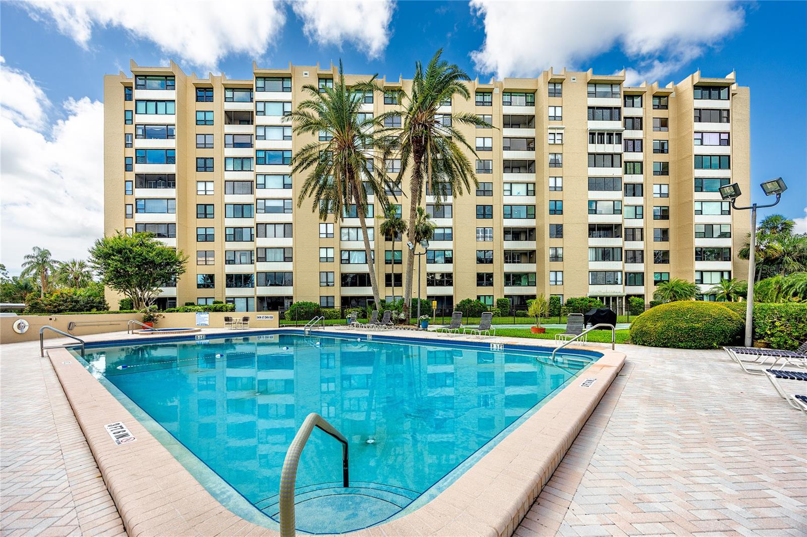 2621 COVE CAY DR #309 — photo 2