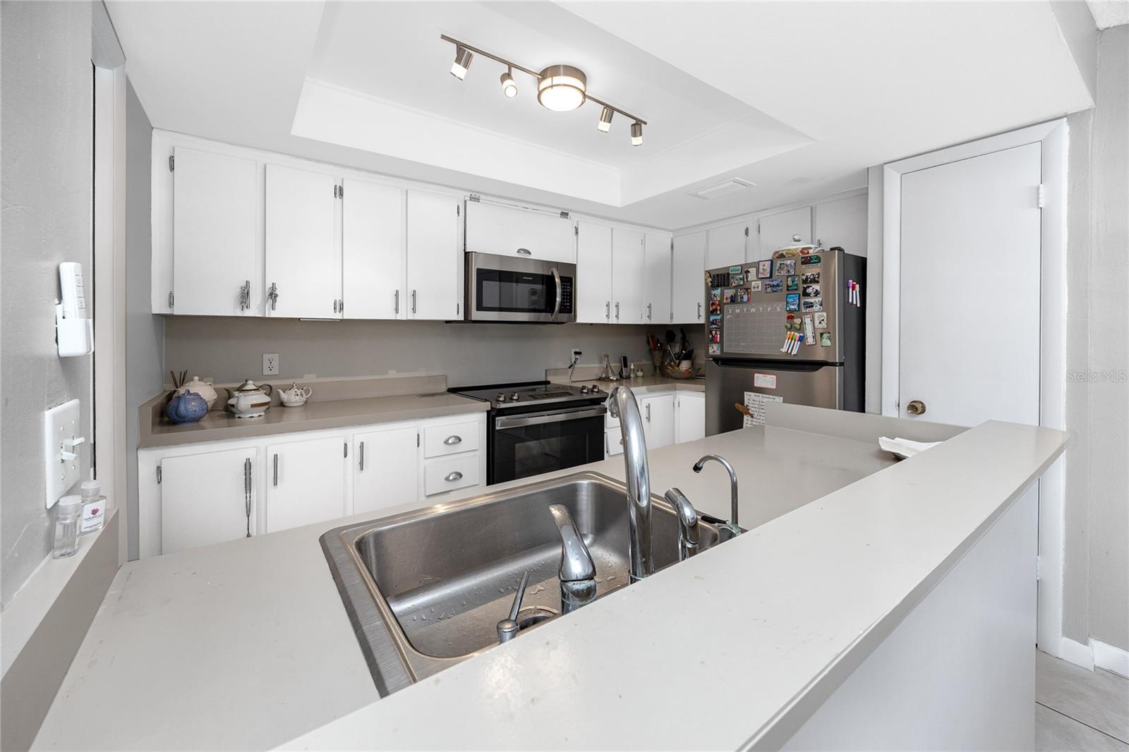 2621 COVE CAY DR #309 — photo 3