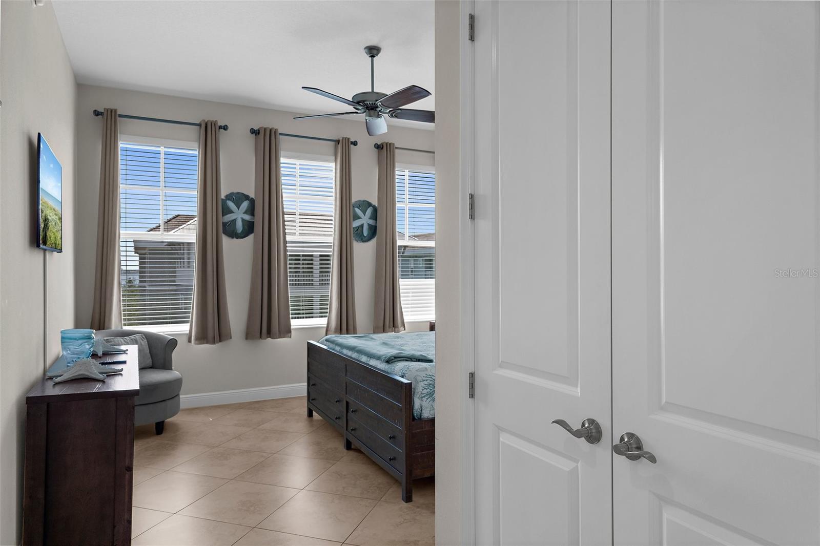 395 ARUBA CIR #401 — photo 25