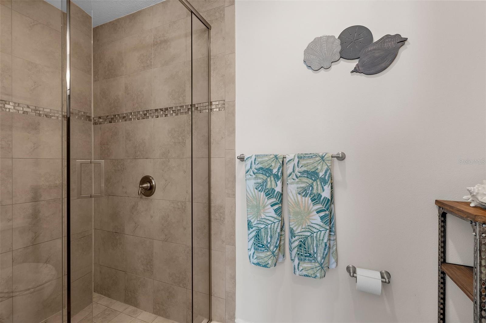395 ARUBA CIR #401 — photo 24