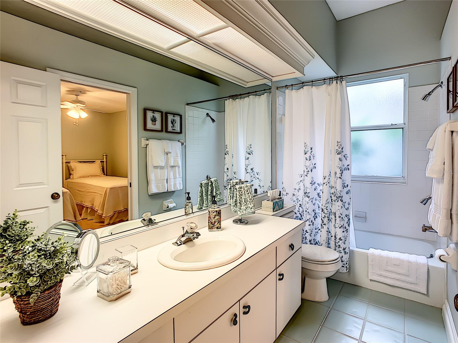 539 FALLBROOK DR — photo 43