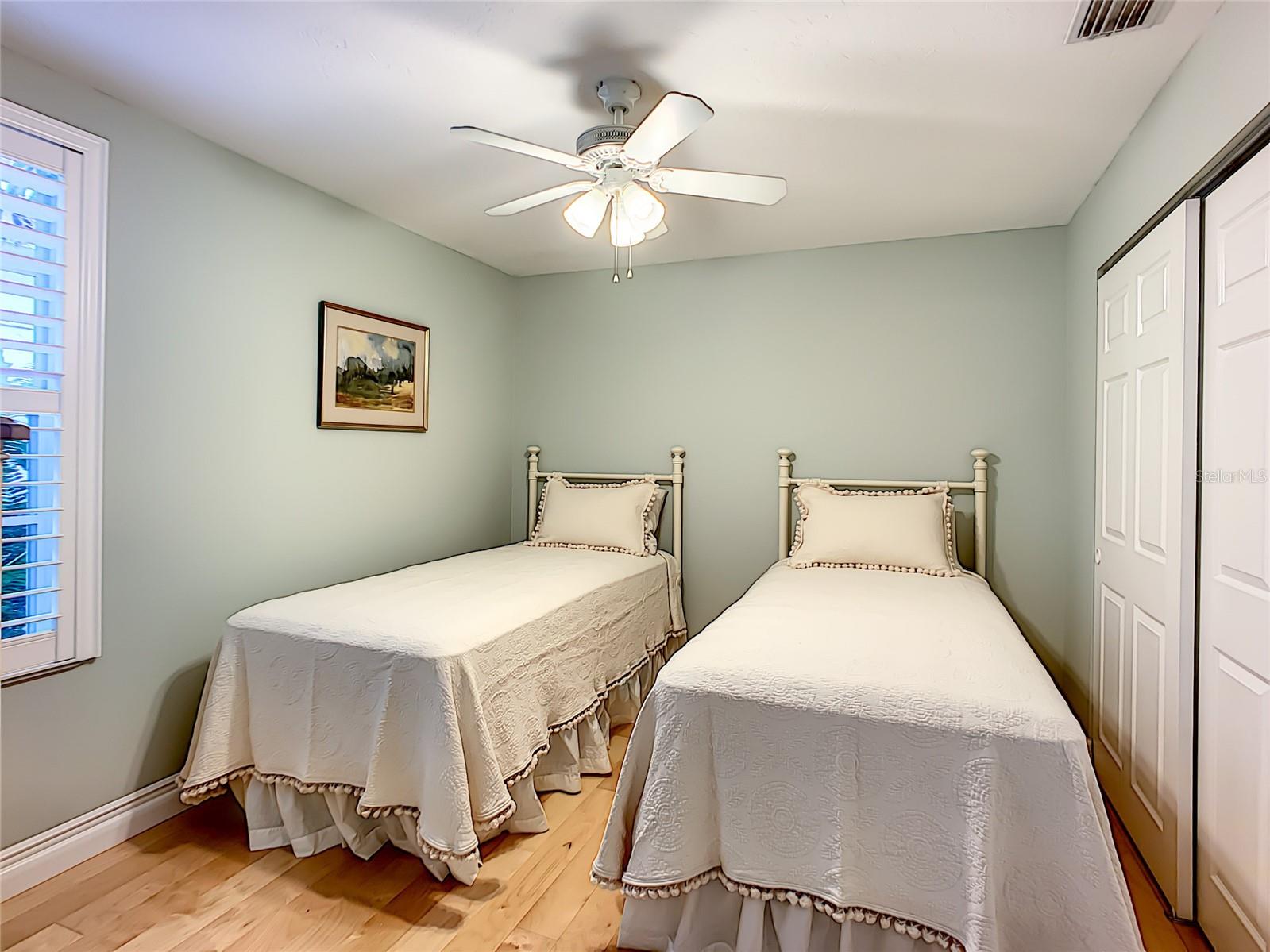 539 FALLBROOK DR — photo 47