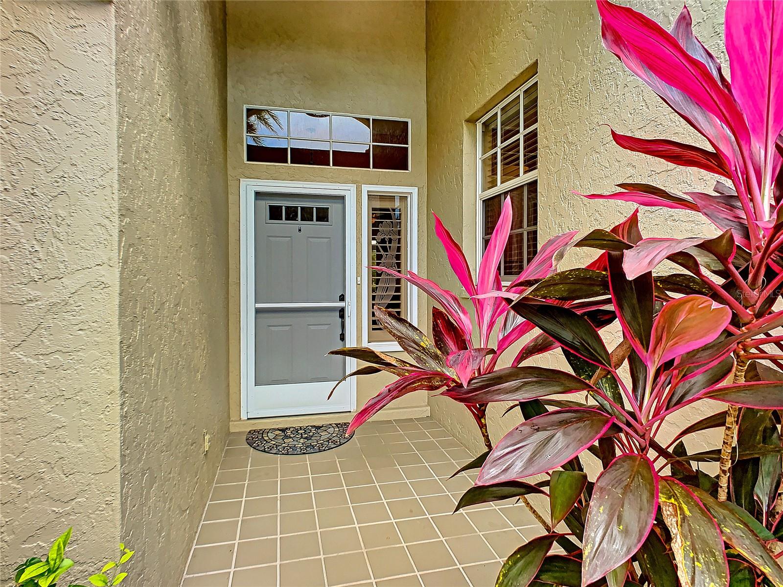 539 FALLBROOK DR — photo 4