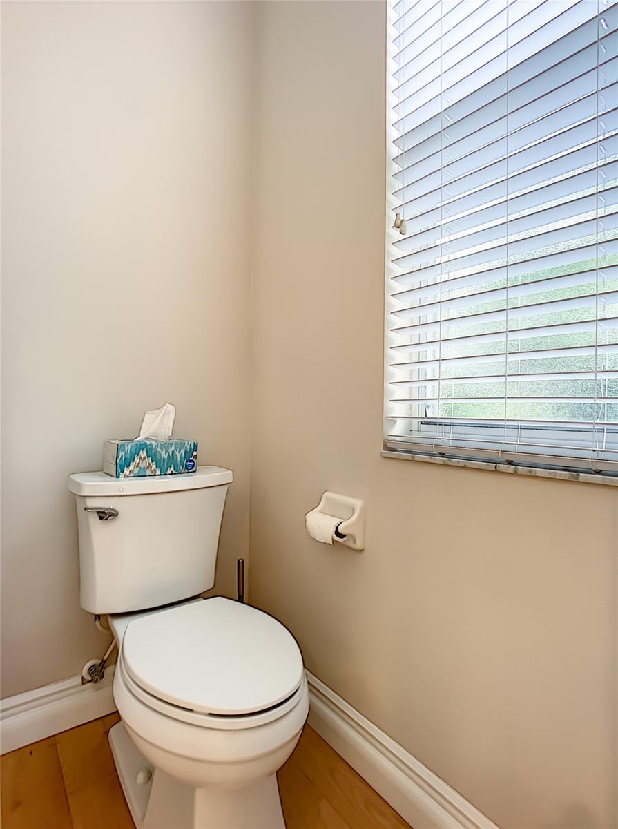 539 FALLBROOK DR — photo 44