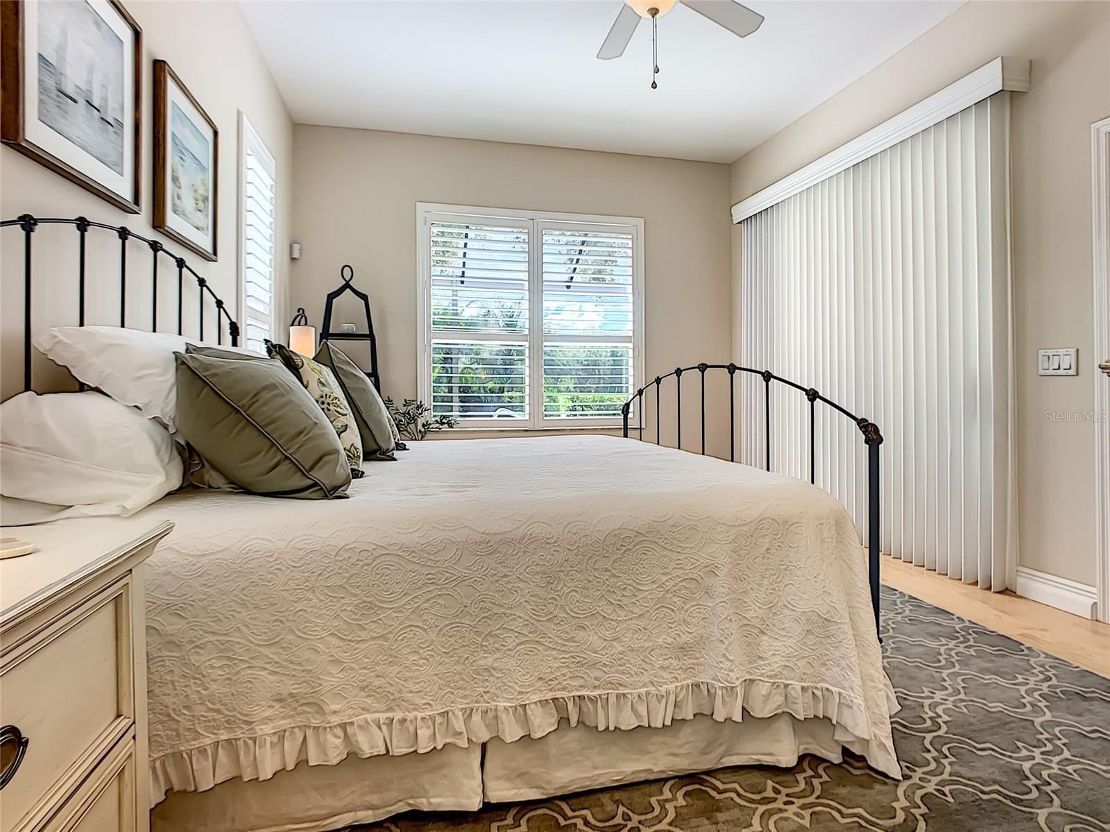539 FALLBROOK DR — photo 34