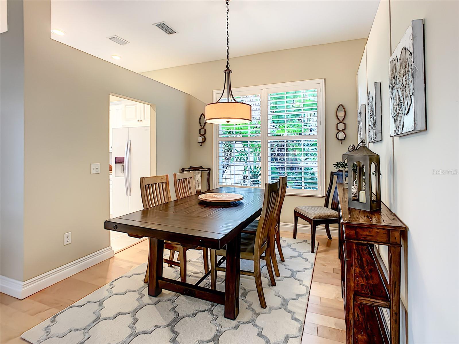539 FALLBROOK DR — photo 25