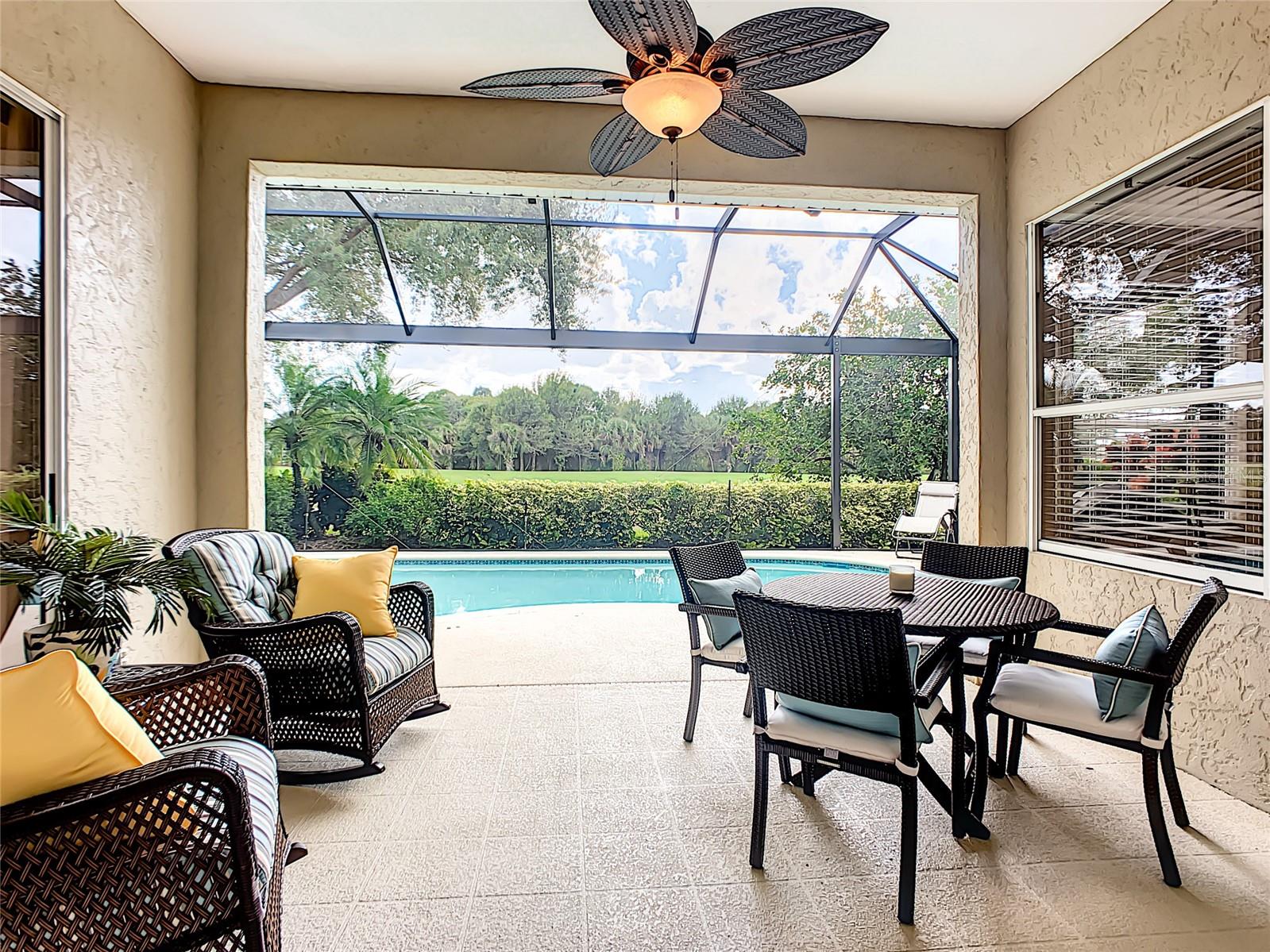 539 FALLBROOK DR — photo 52