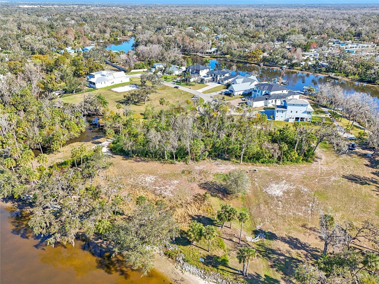 8331 ALAFIA POINTE DR — photo 16