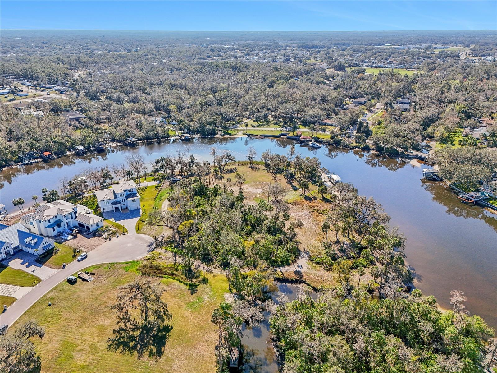 8331 ALAFIA POINTE DR — photo 9