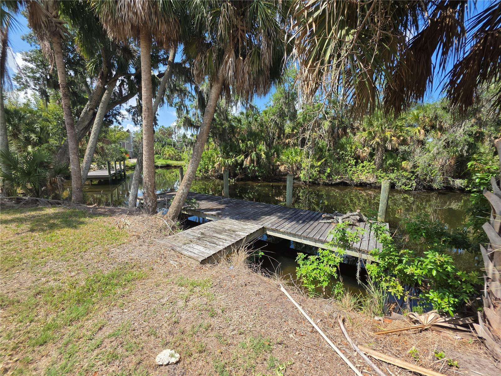 8331 ALAFIA POINTE DR — photo 21
