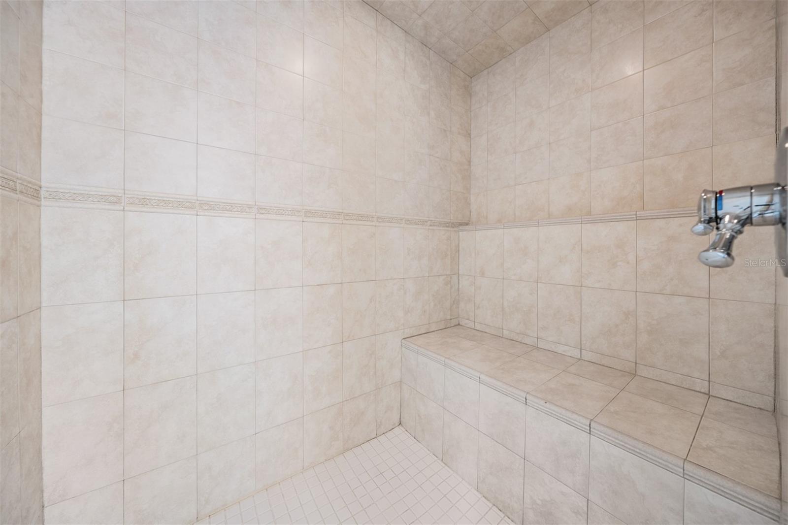 4710 TROYDALE RD — photo 59