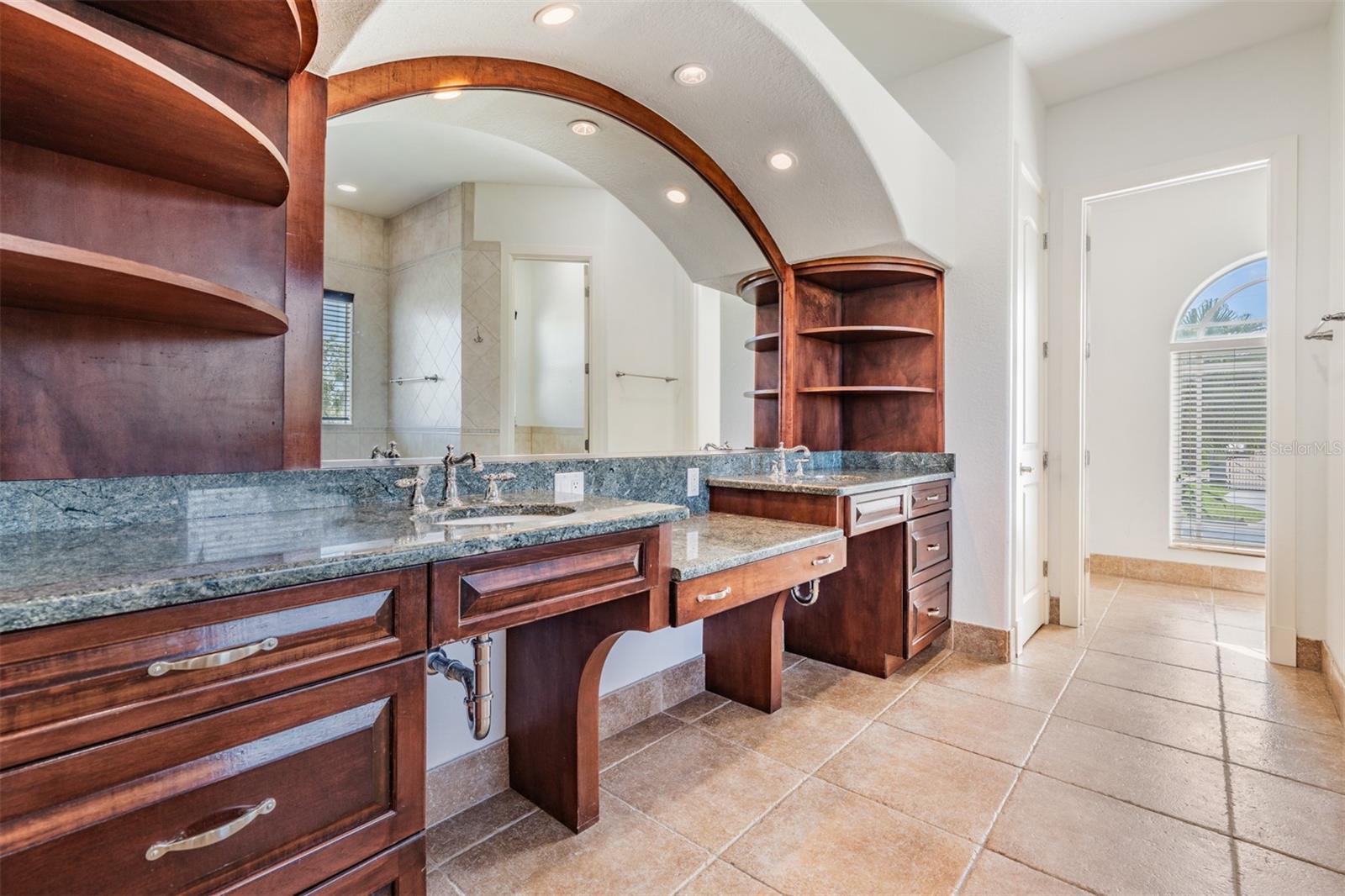 4710 TROYDALE RD — photo 34