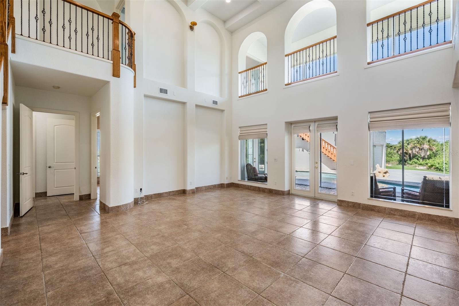 4710 TROYDALE RD — photo 52