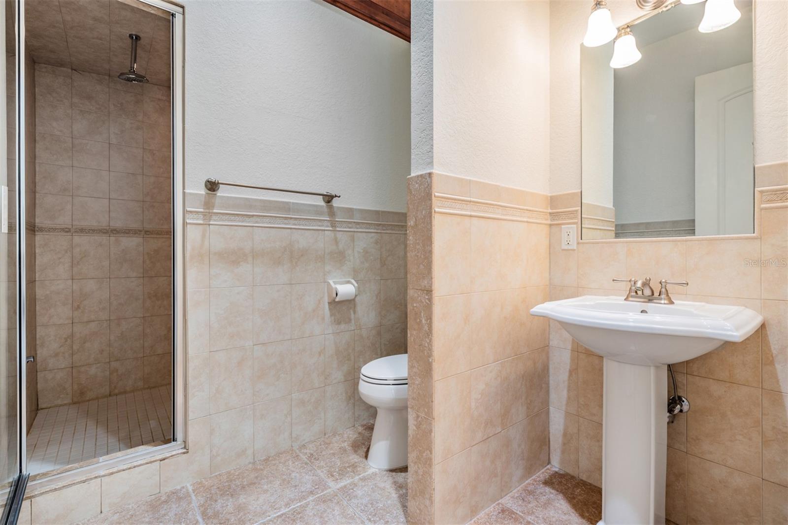 4710 TROYDALE RD — photo 32
