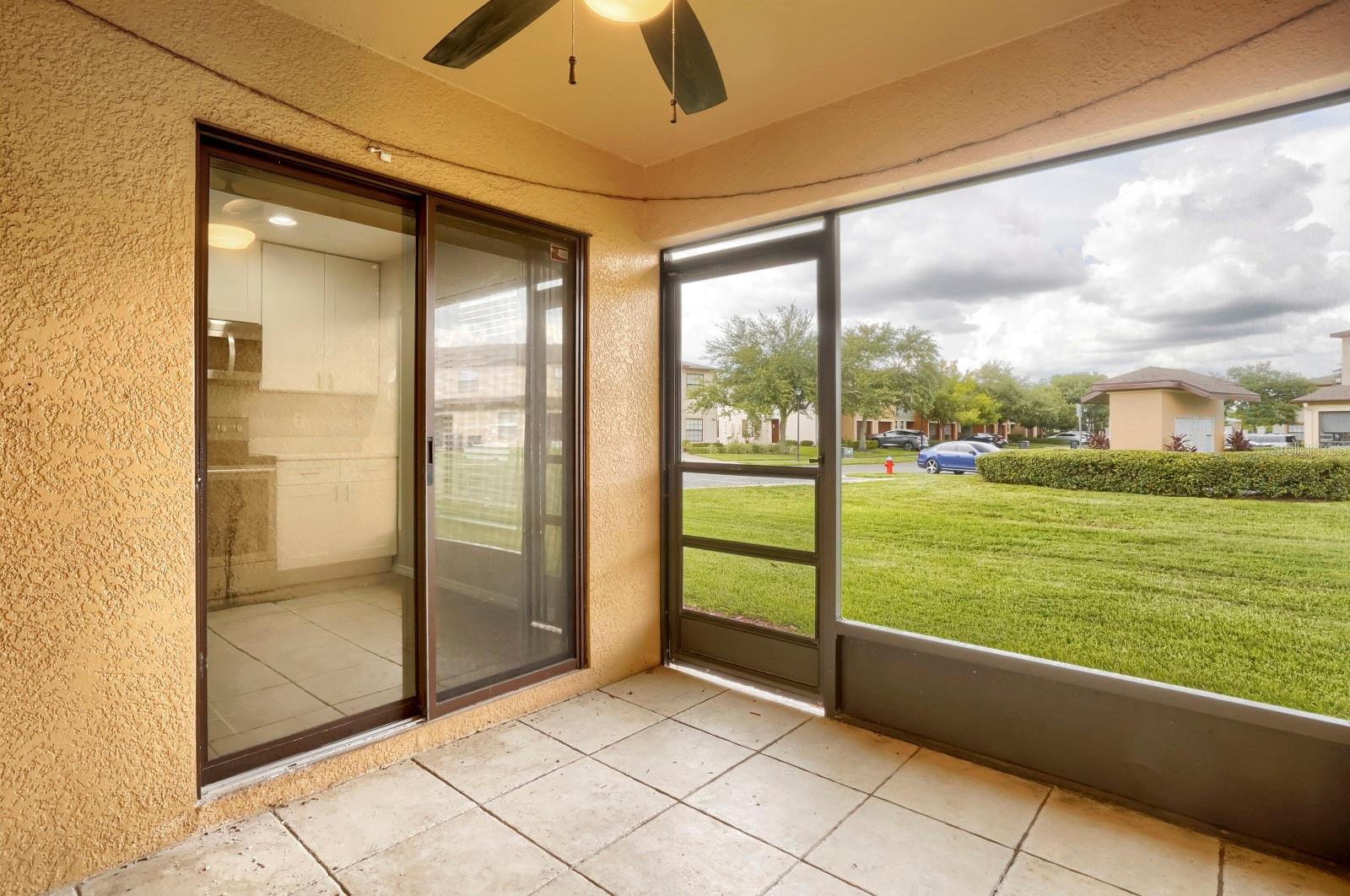 2453 EDGEWATER FALLS DR — photo 25