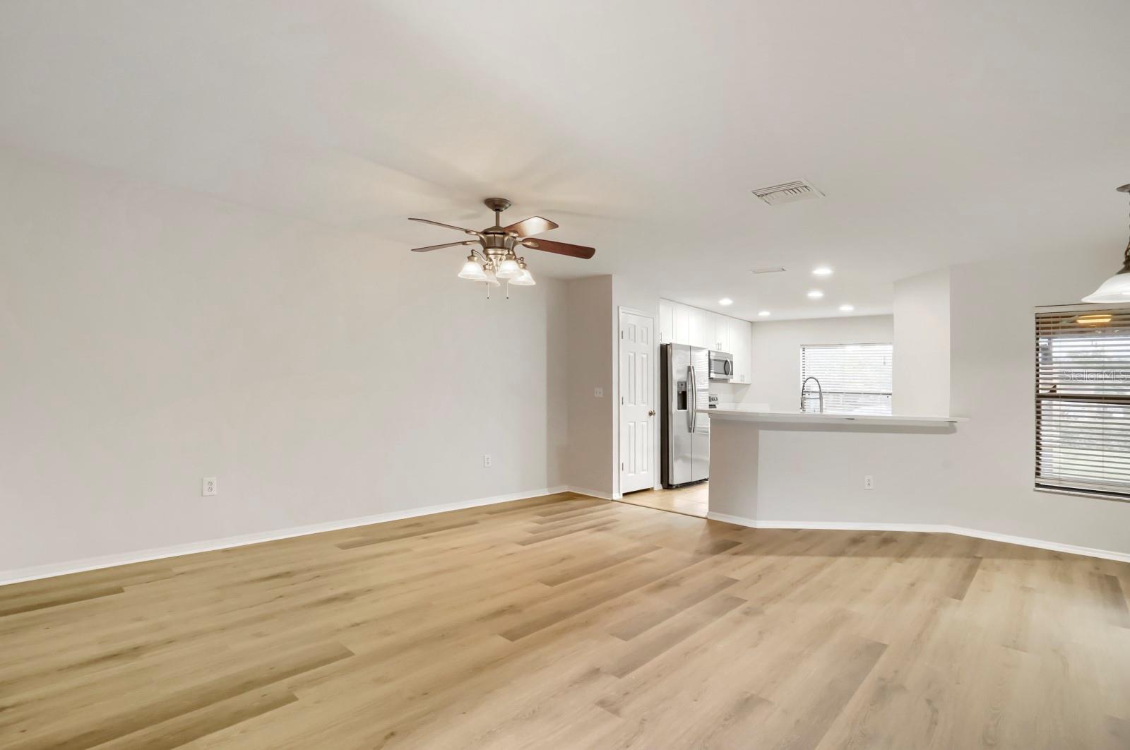 2453 EDGEWATER FALLS DR — photo 8