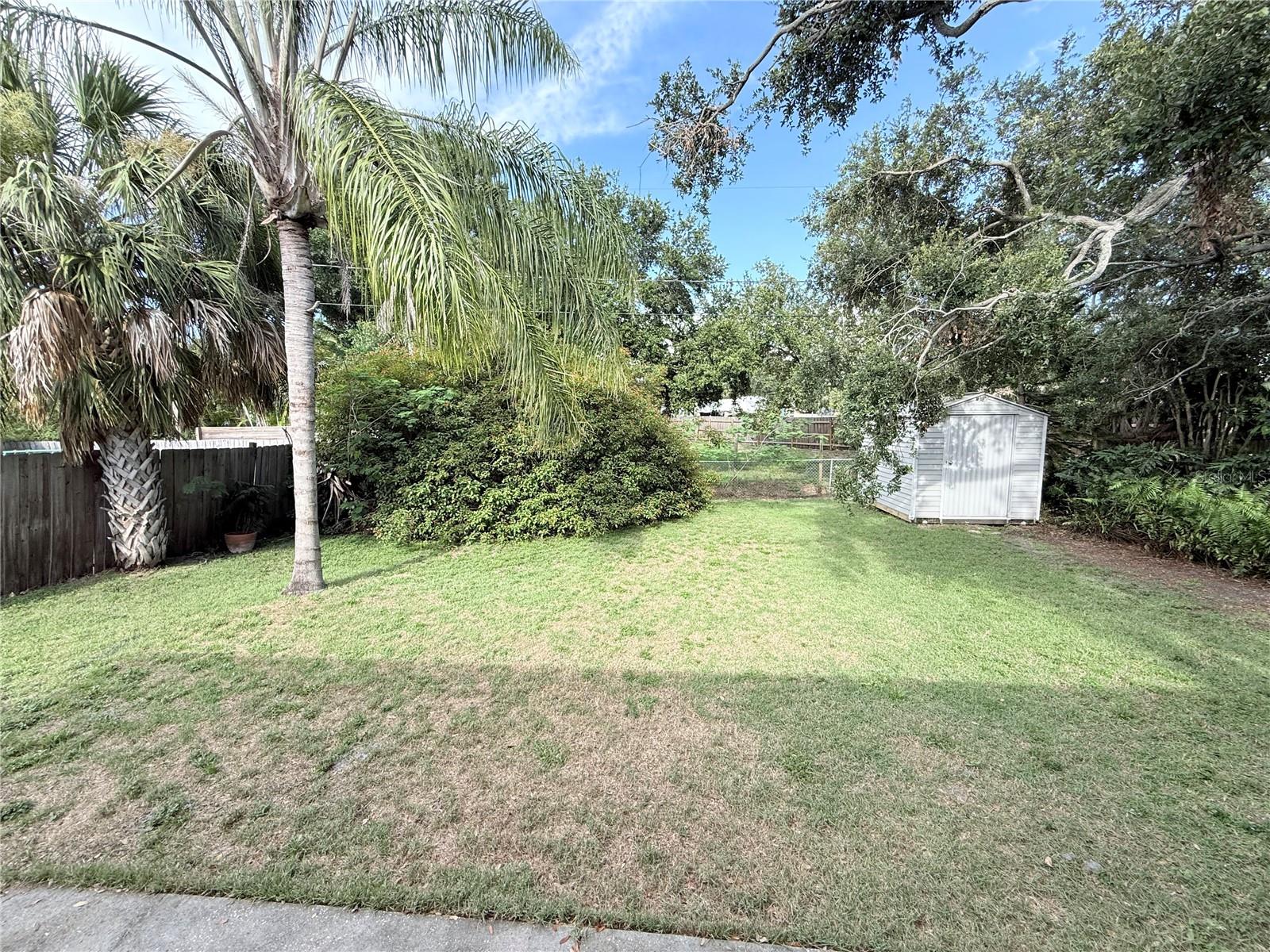6814 S GABRIELLE ST — photo 11