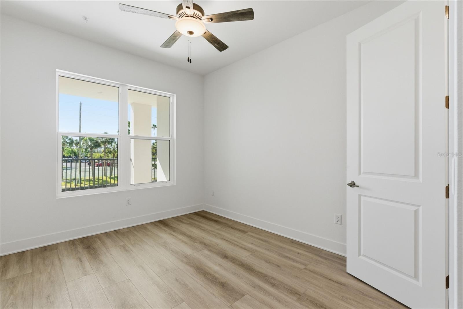 400 150TH AVE #205 — photo 34