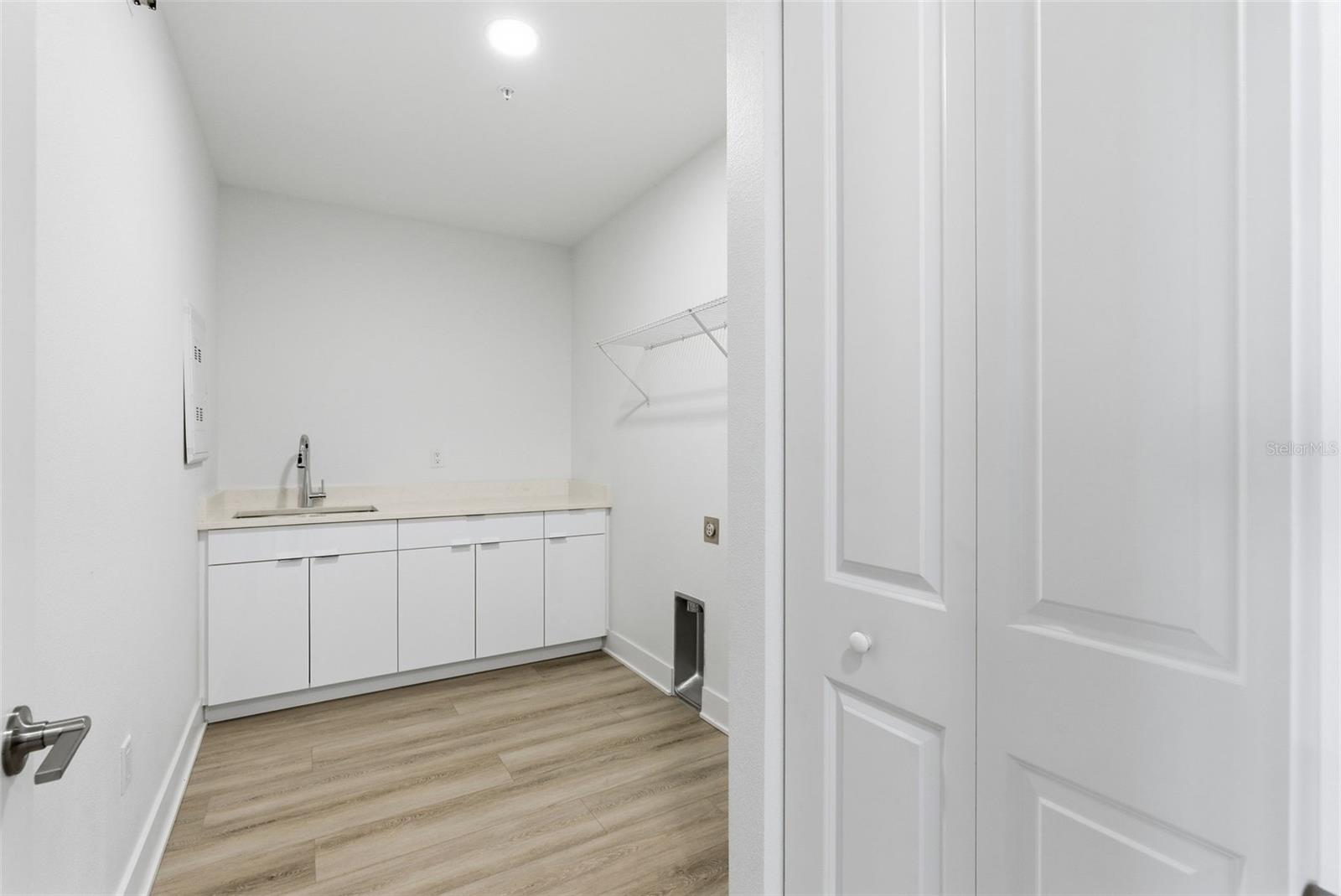 400 150TH AVE #205 — photo 38