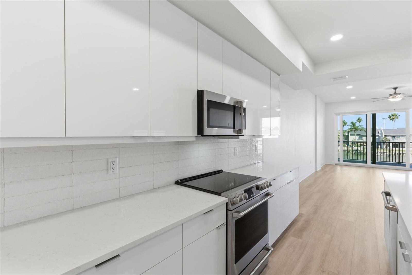 400 150TH AVE #205 — photo 13