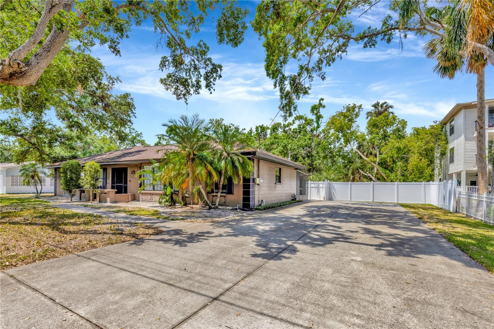 4909 S ELBERON ST — photo 2