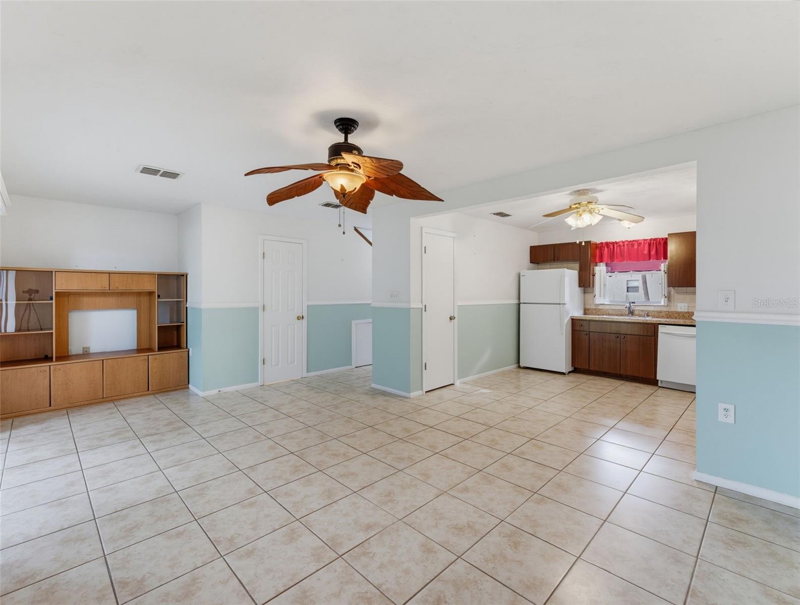 7135 TRENTON PL — photo 5