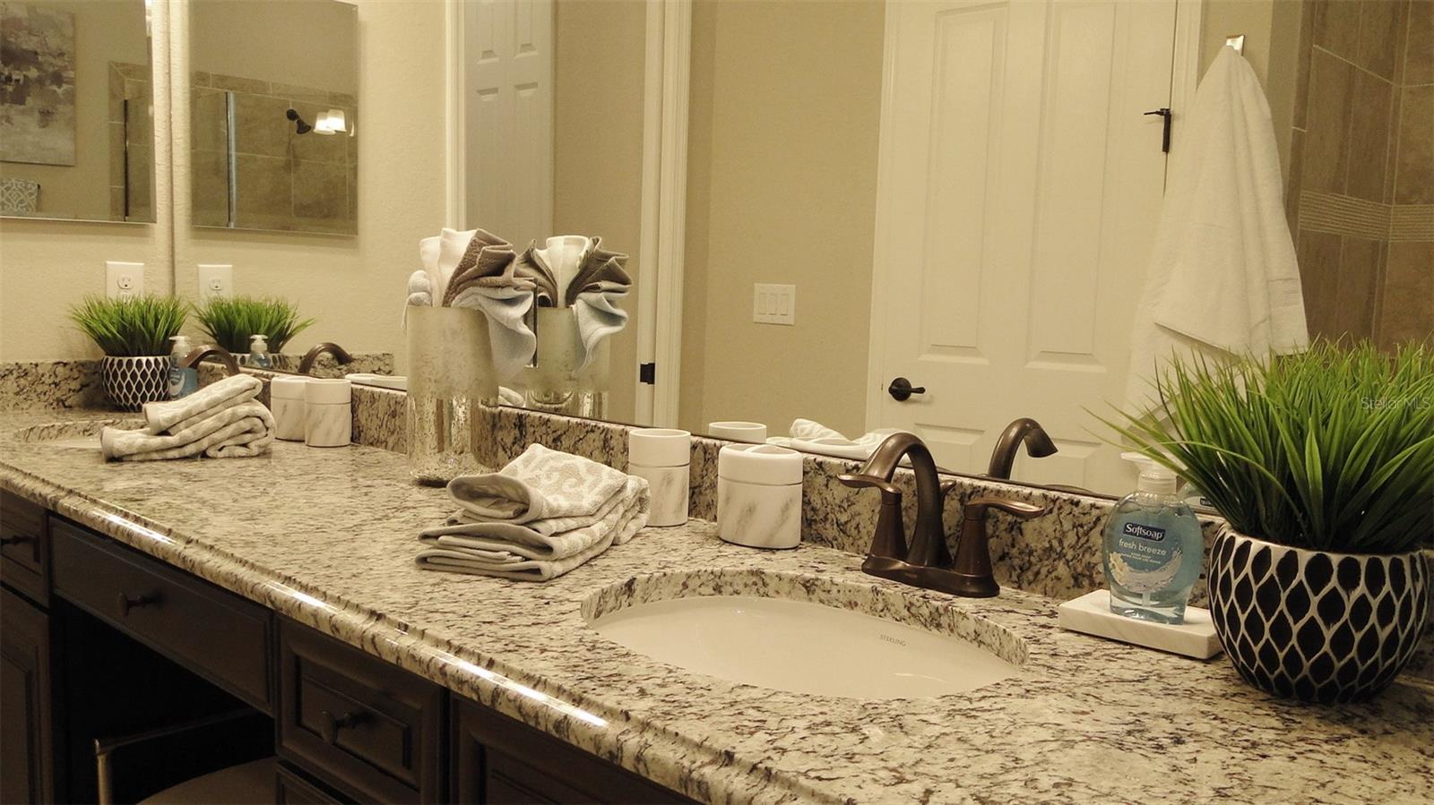 16808 BWANA PL — photo 33