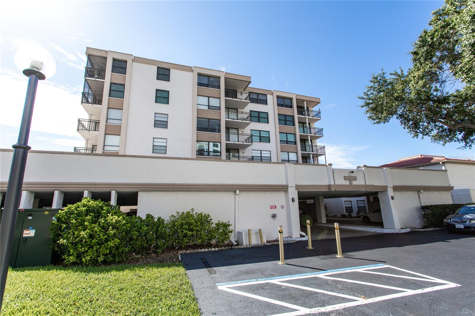 6210 SUN BLVD #506 — photo 3