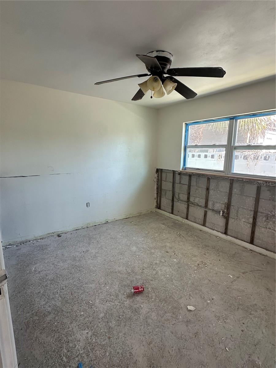 13434 1ST ST E — photo 11