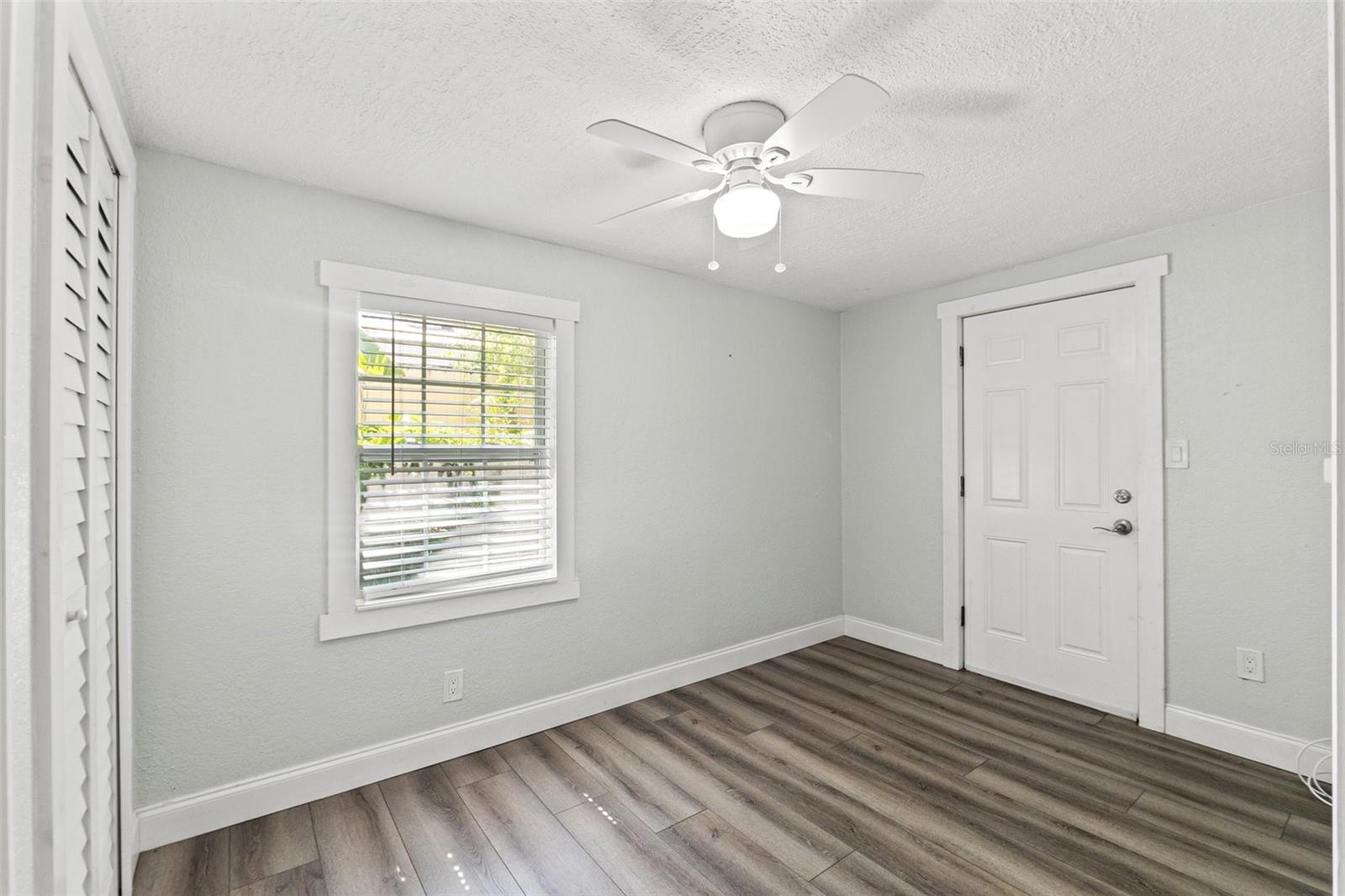 5724 CASSON AVE — photo 30