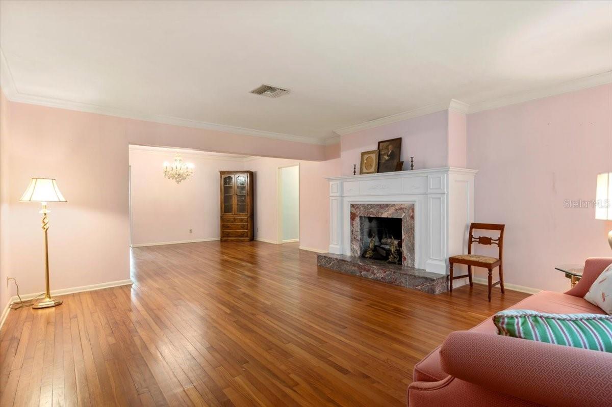 1541 FLOWER DR — photo 12