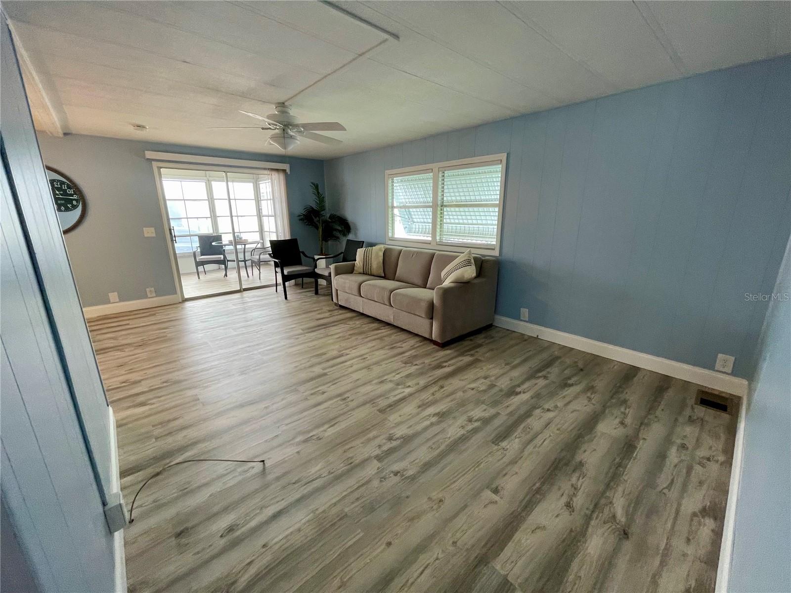 34645 CAMPHOR DR N — photo 7