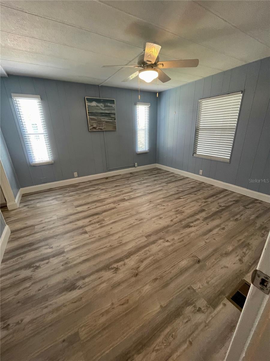 34645 CAMPHOR DR N — photo 19
