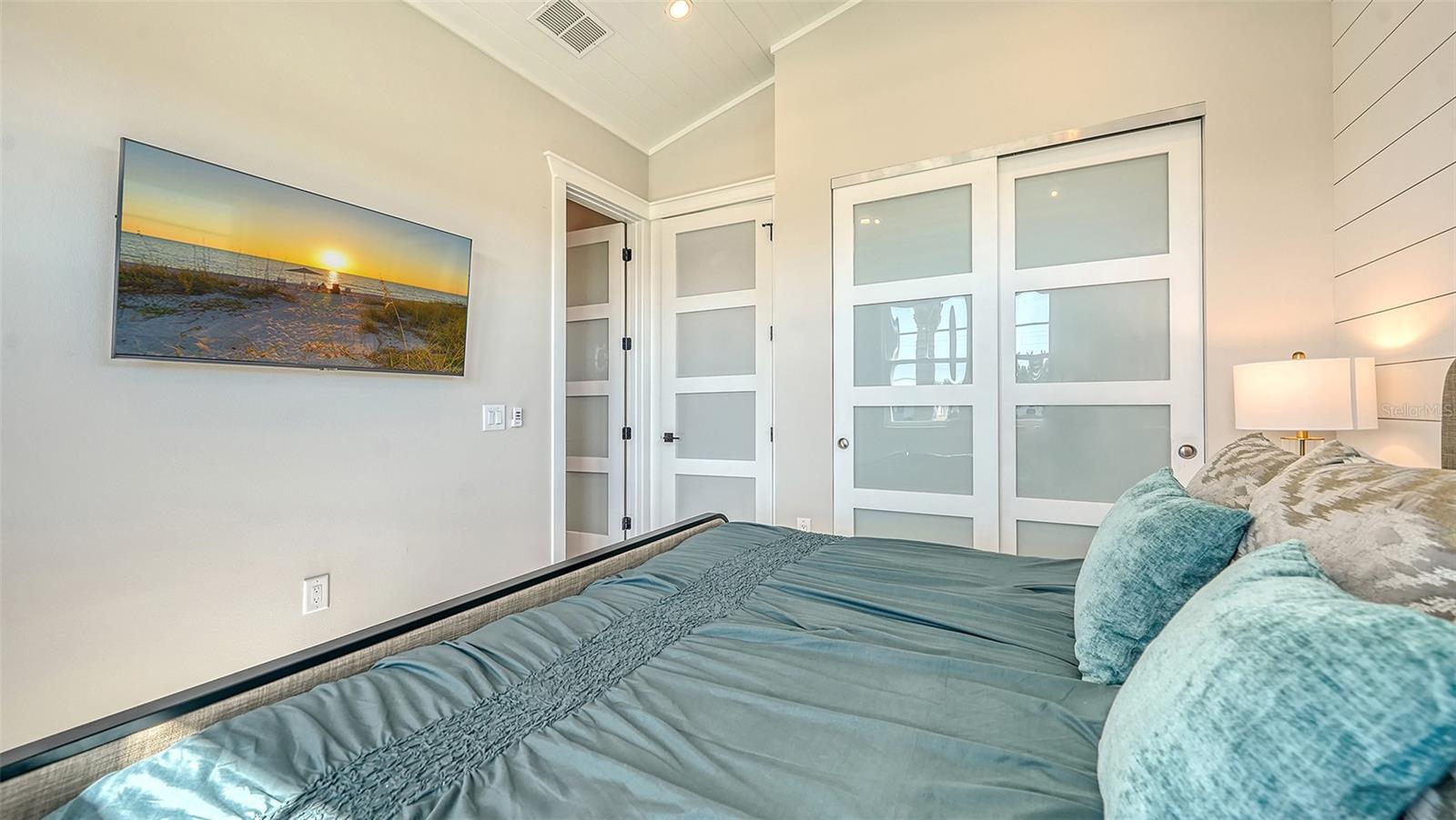 8006 20TH PL W — photo 14