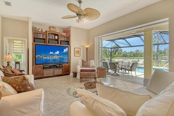9477 CEDAR RIDGE LN — photo 17