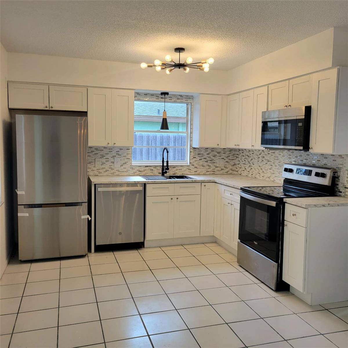 8504 LAFITTE DR — photo 3