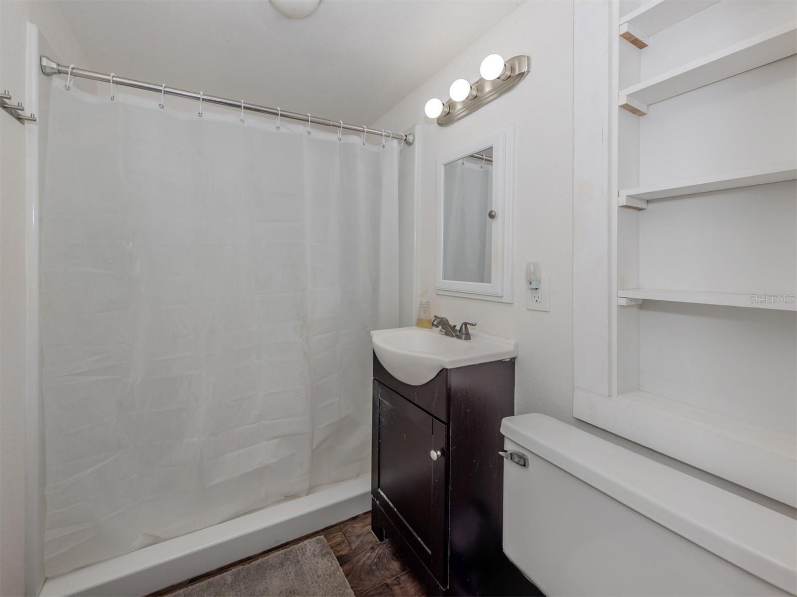 305 CHAUNCEY AVE — photo 26