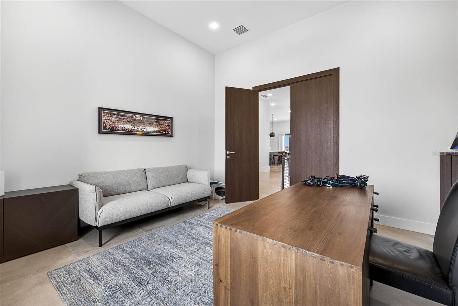 131 FOREST HILLS DR — photo 18