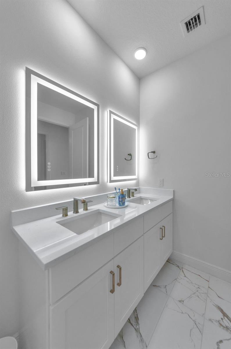 600 3RD AVE S #301 — photo 22