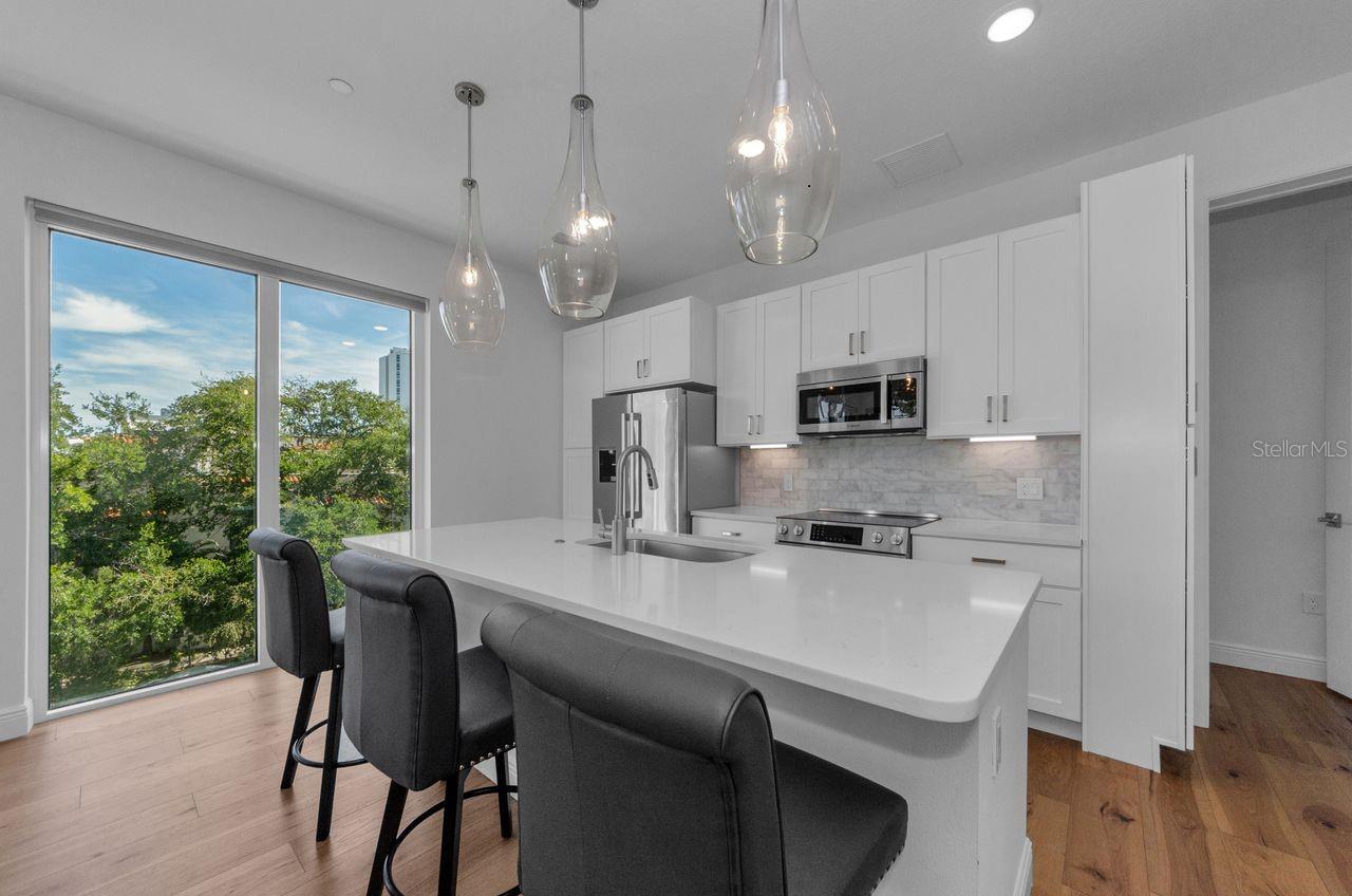 600 3RD AVE S #301 — photo 18