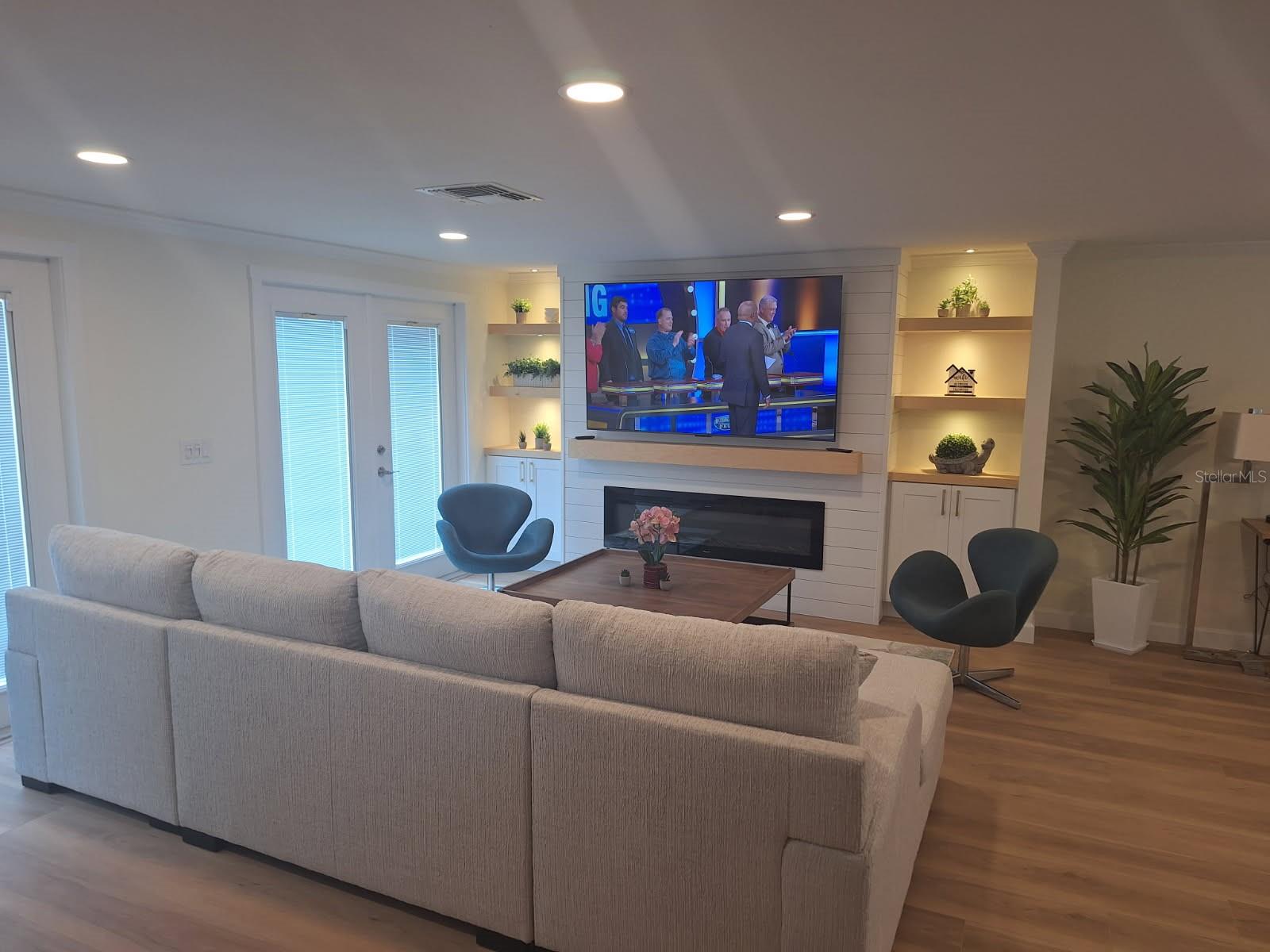 1203 LYRIC LN — photo 2
