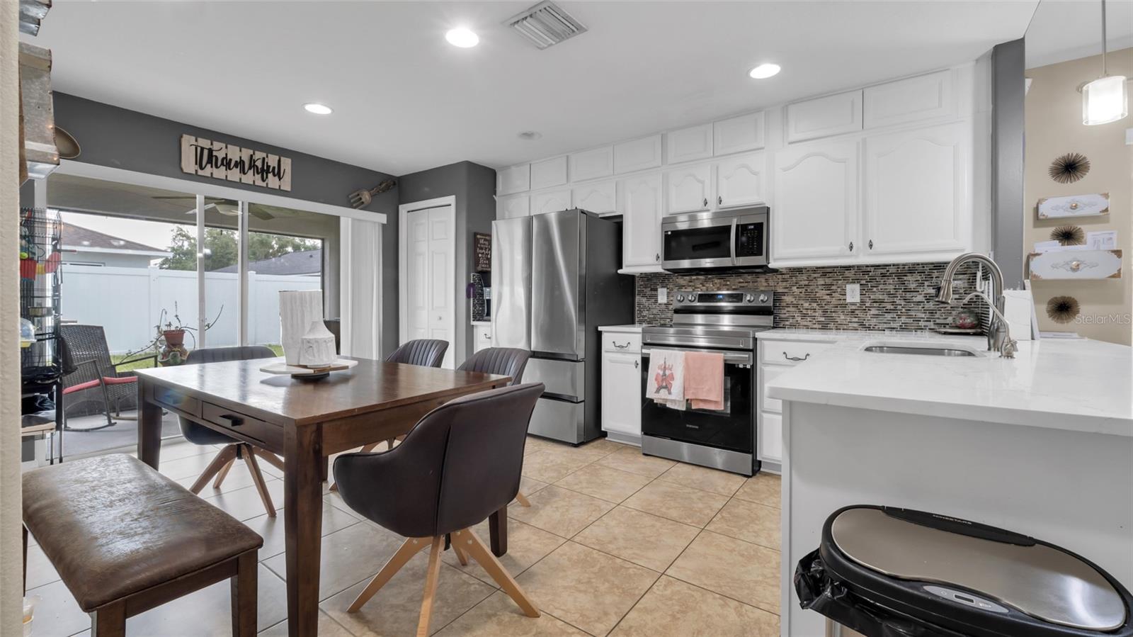 7120 FOREST MERE DR — photo 14