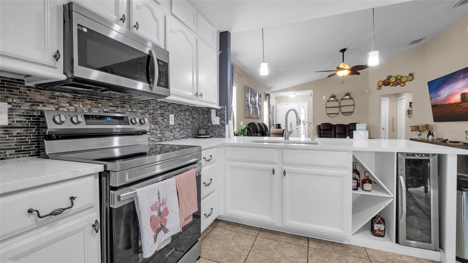 7120 FOREST MERE DR — photo 17