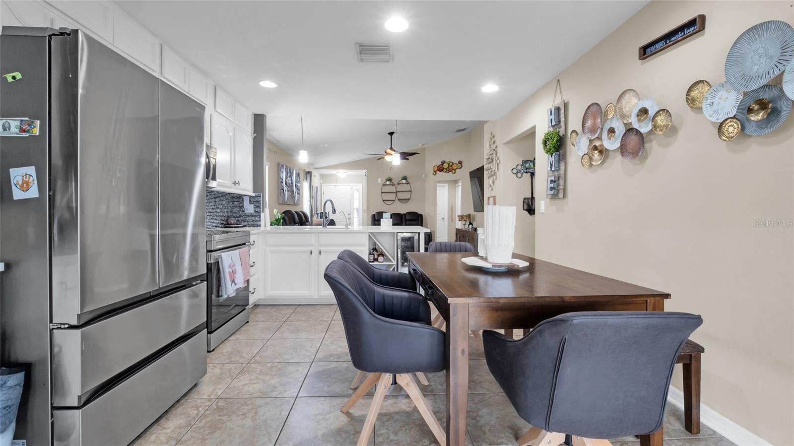 7120 FOREST MERE DR — photo 15