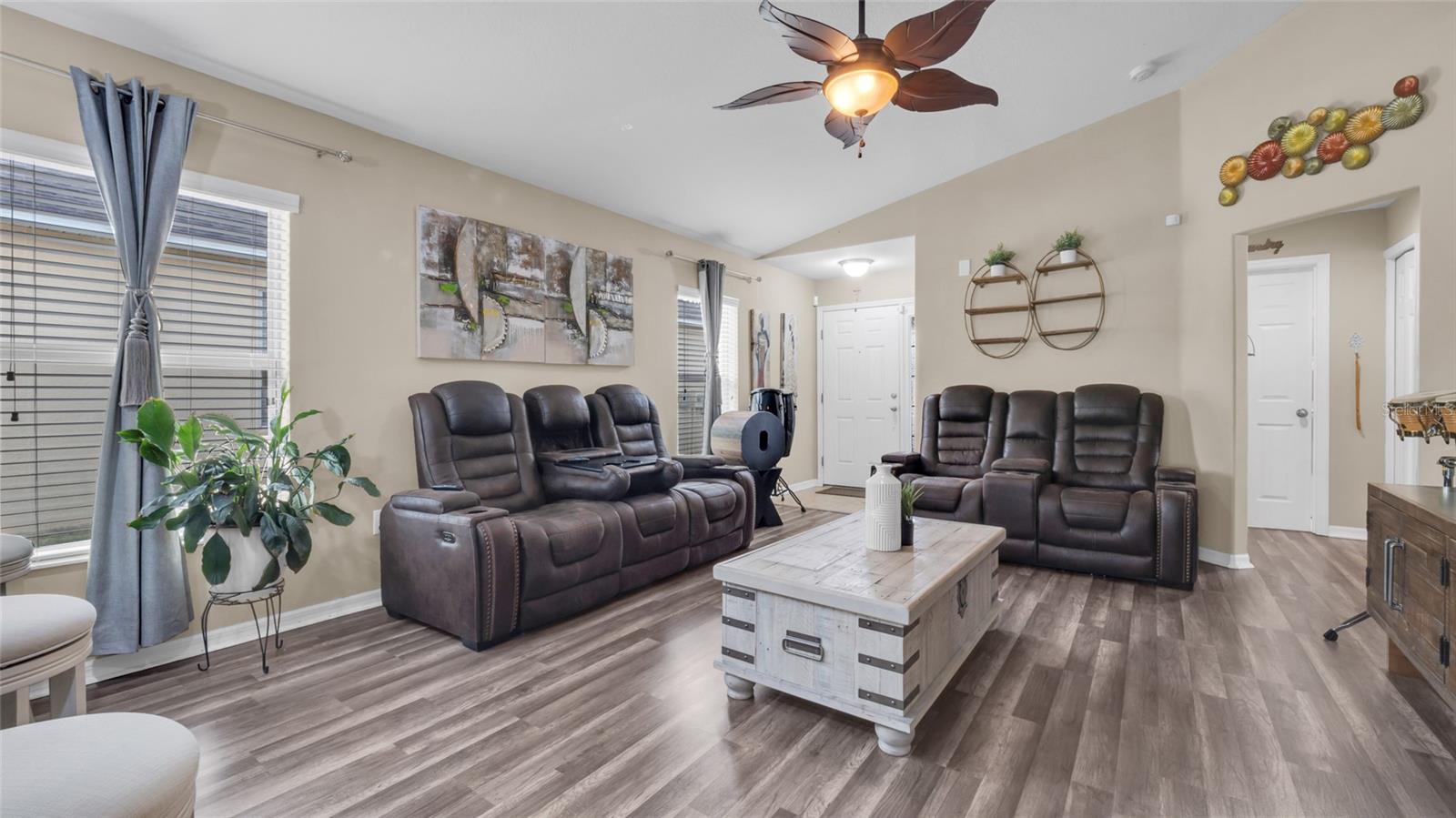 7120 FOREST MERE DR — photo 11
