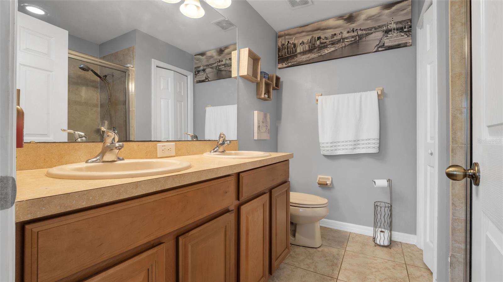 7120 FOREST MERE DR — photo 21