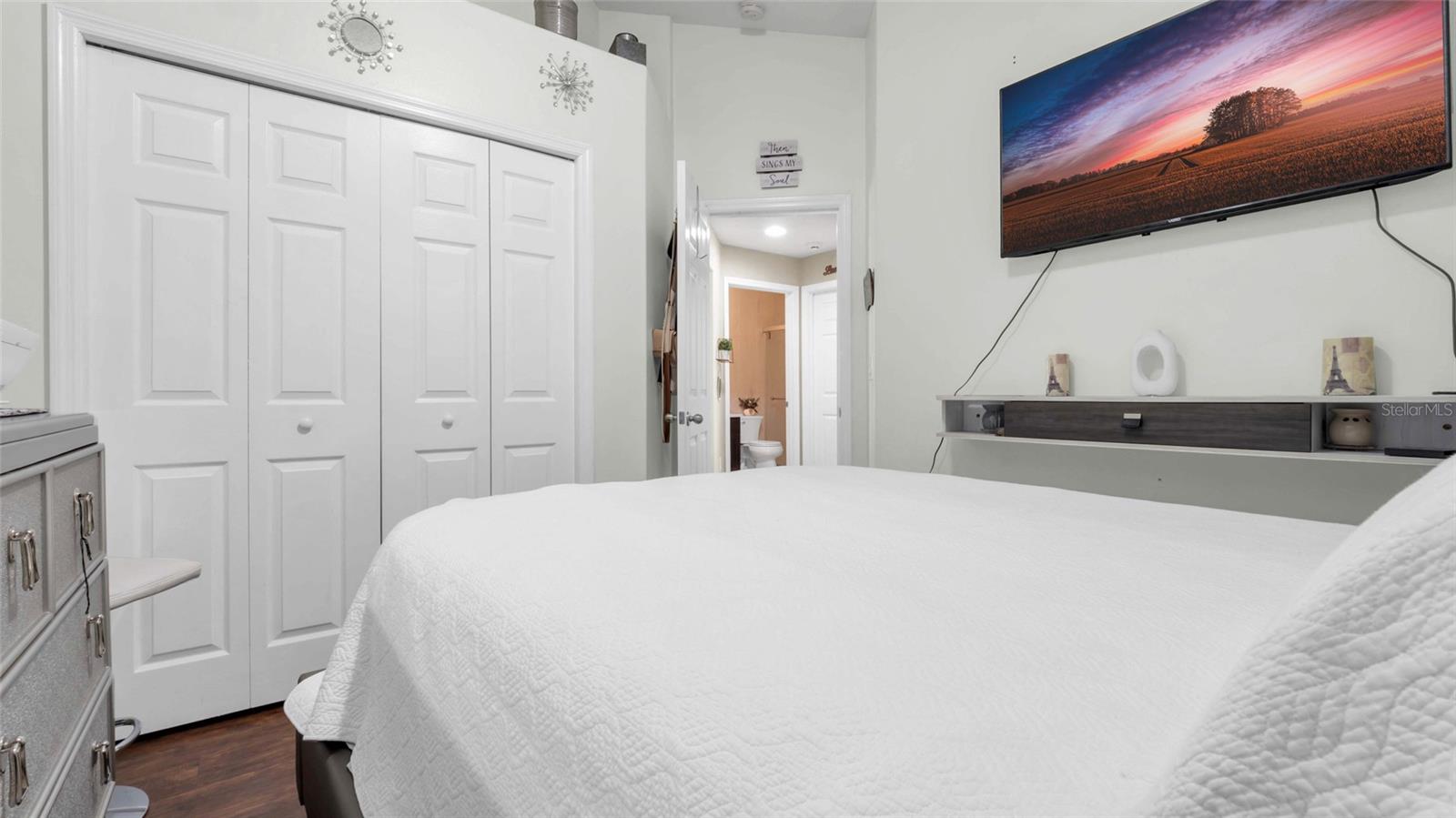 7120 FOREST MERE DR — photo 28